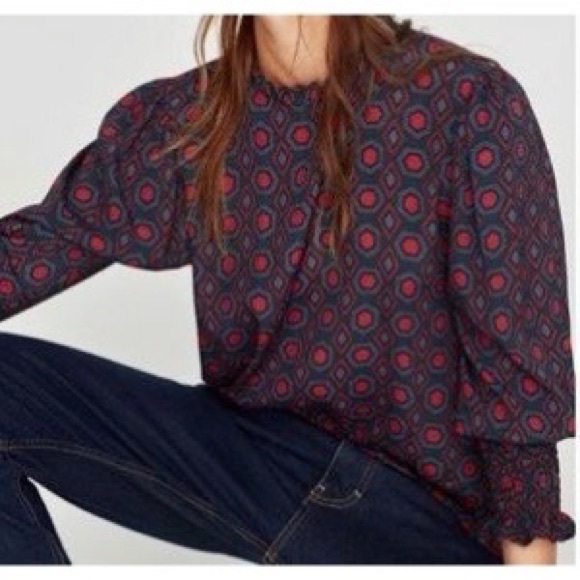 🔵🔴Zara Top (xs) - Picture 1 of 5